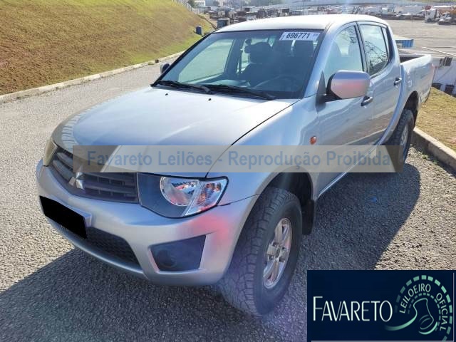 MITSUBISHI L200 TRITON GLX 3.2 TURBO DIESEL 2015