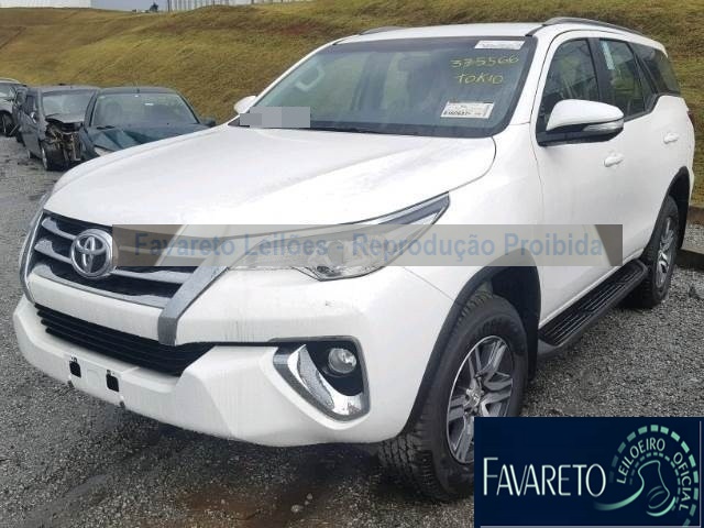 TOYOTA HILUX SW4 SR 2.7 16V 2017