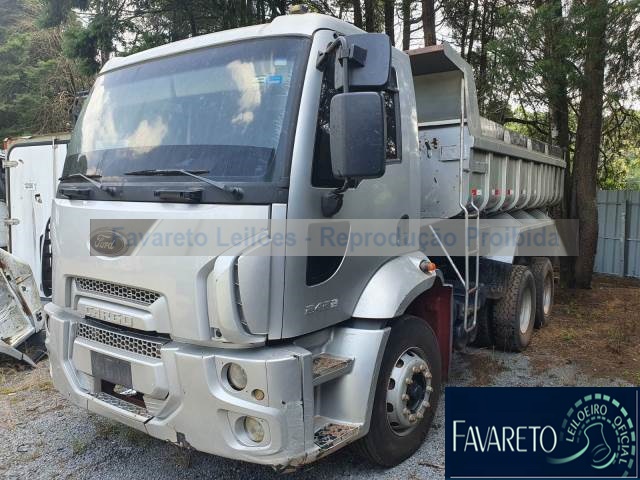 FORD CARGO 2423 6.7 I6 2013