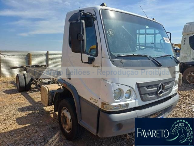 MERCEDES BENZ ACCELO 815 2020