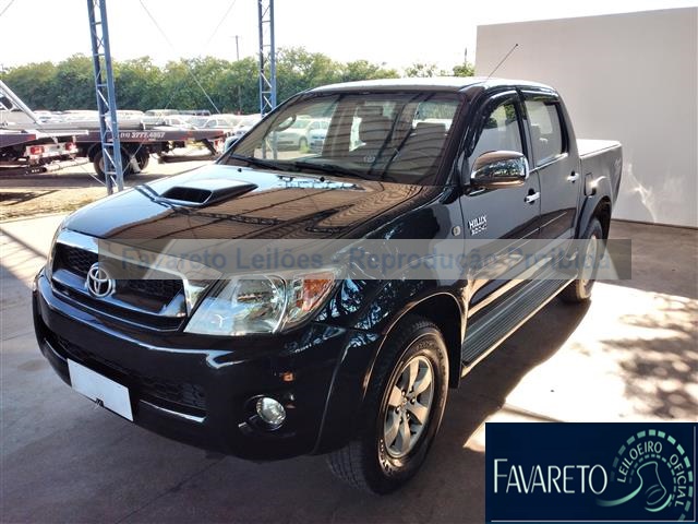 HILUX CD4X4 SRV 2011